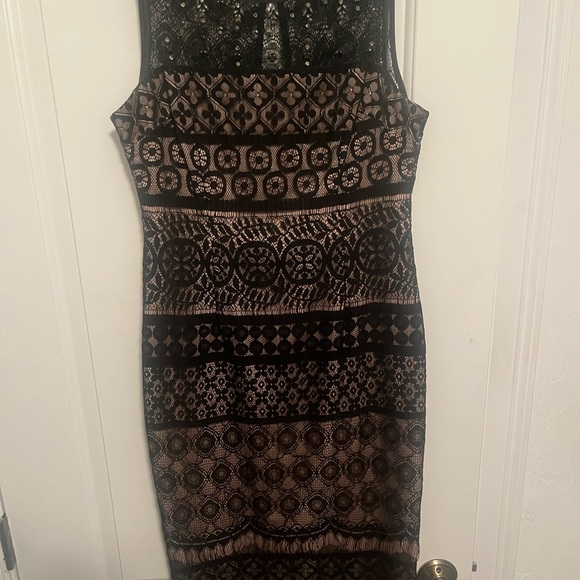 Vince Camuto cocktail dress size 2 - Picture 3 of 7
